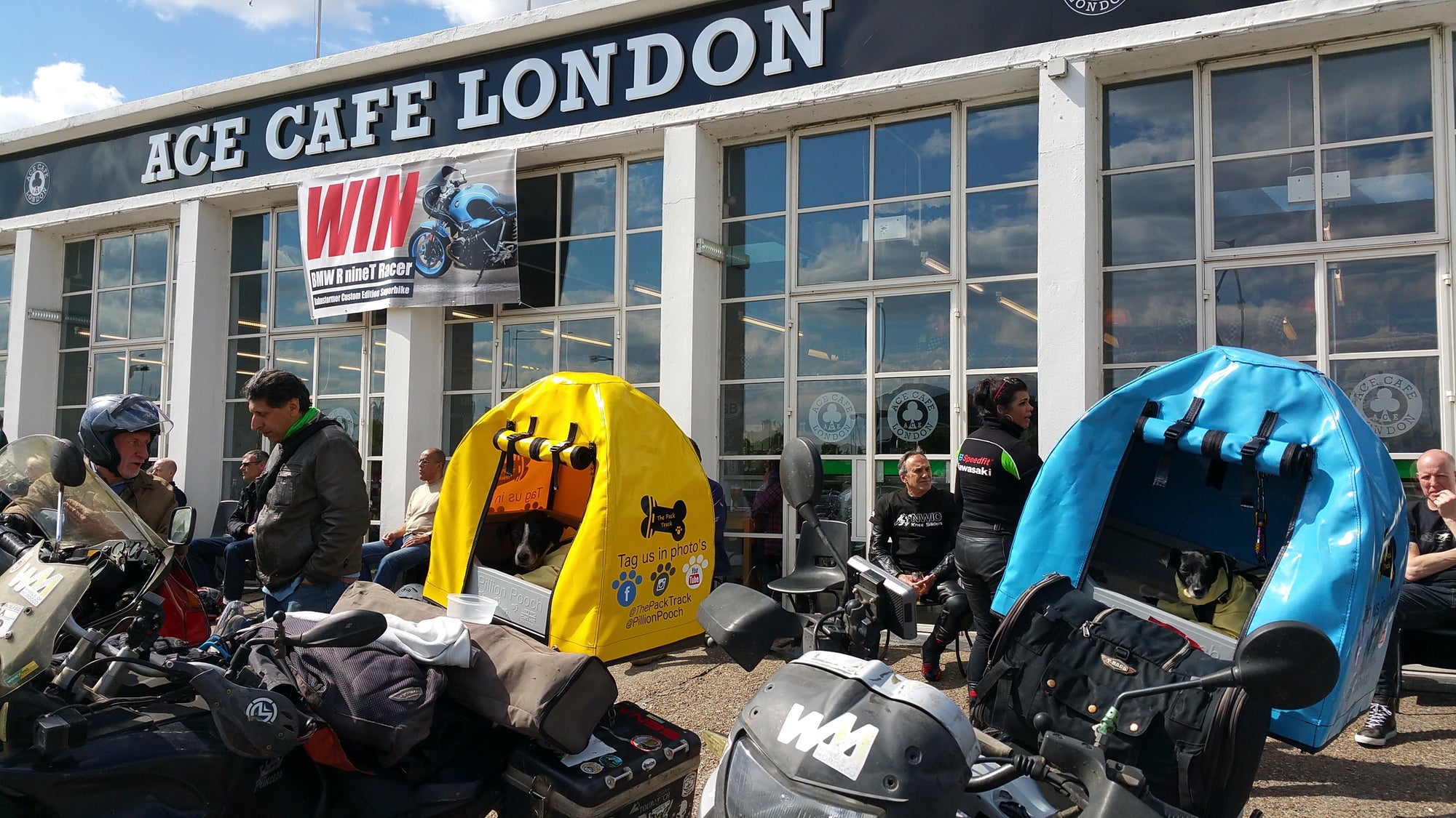The Pack Track at the Ace Cafe London meeting other bikers and enjoying the sunshine. Weeti and Shadow were happy sitting in their Pillion Pooch getting lots of photos.